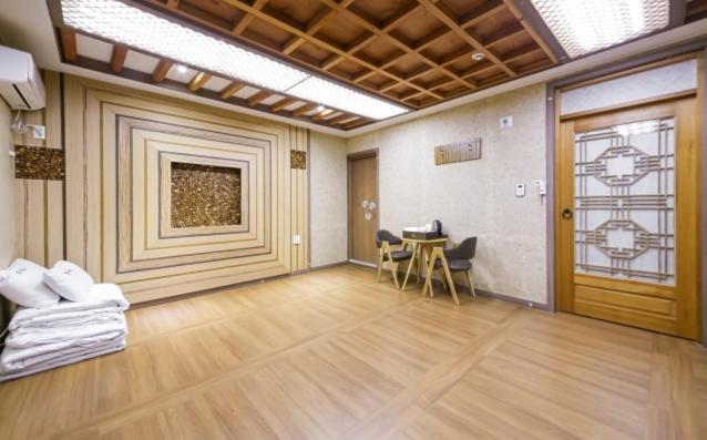 Jeonju Hanok Hotel Kung Luaran gambar
