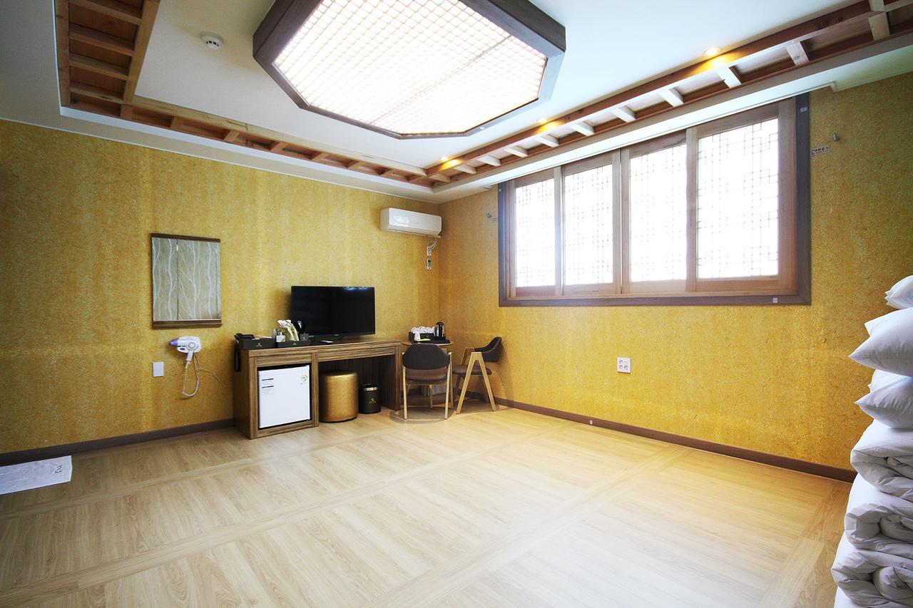 Jeonju Hanok Hotel Kung Luaran gambar