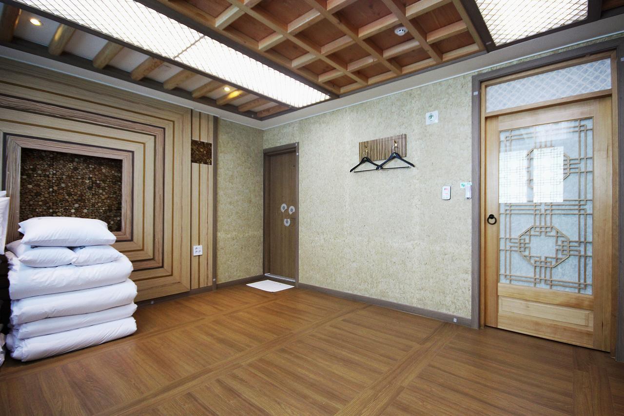 Jeonju Hanok Hotel Kung Luaran gambar