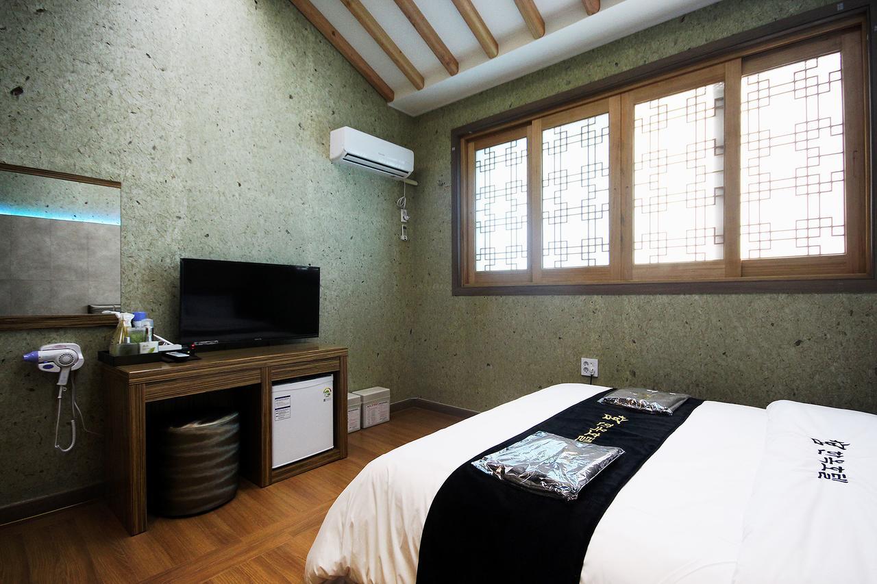 Jeonju Hanok Hotel Kung Luaran gambar