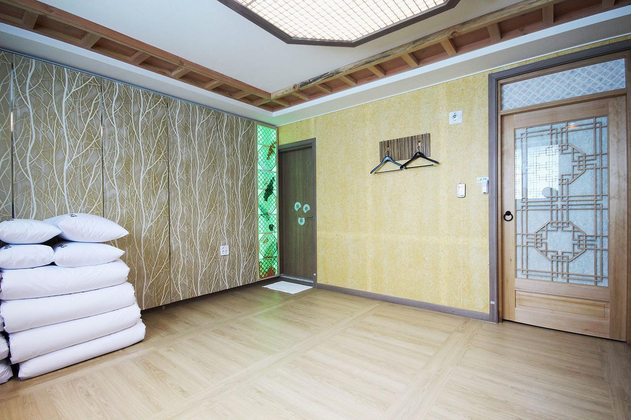 Jeonju Hanok Hotel Kung Luaran gambar